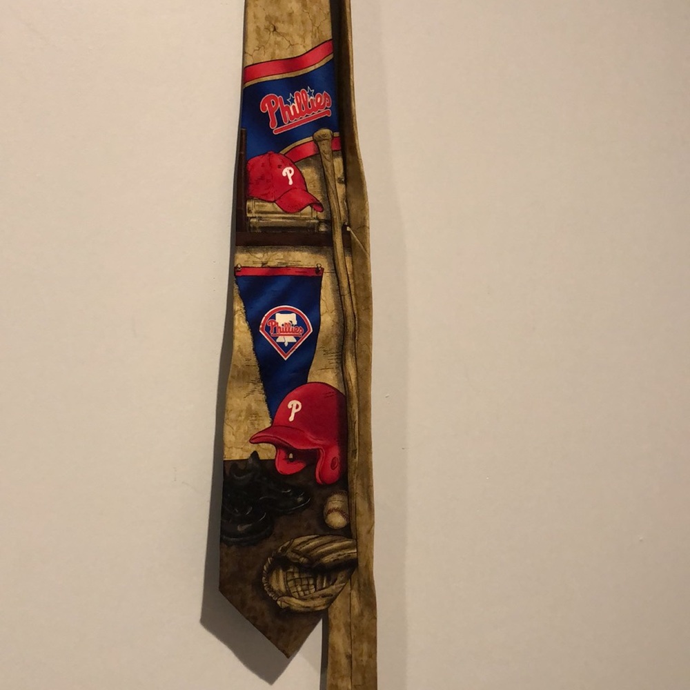 Vintage Eagle Wings Philadelphia Phillies Silk Tie